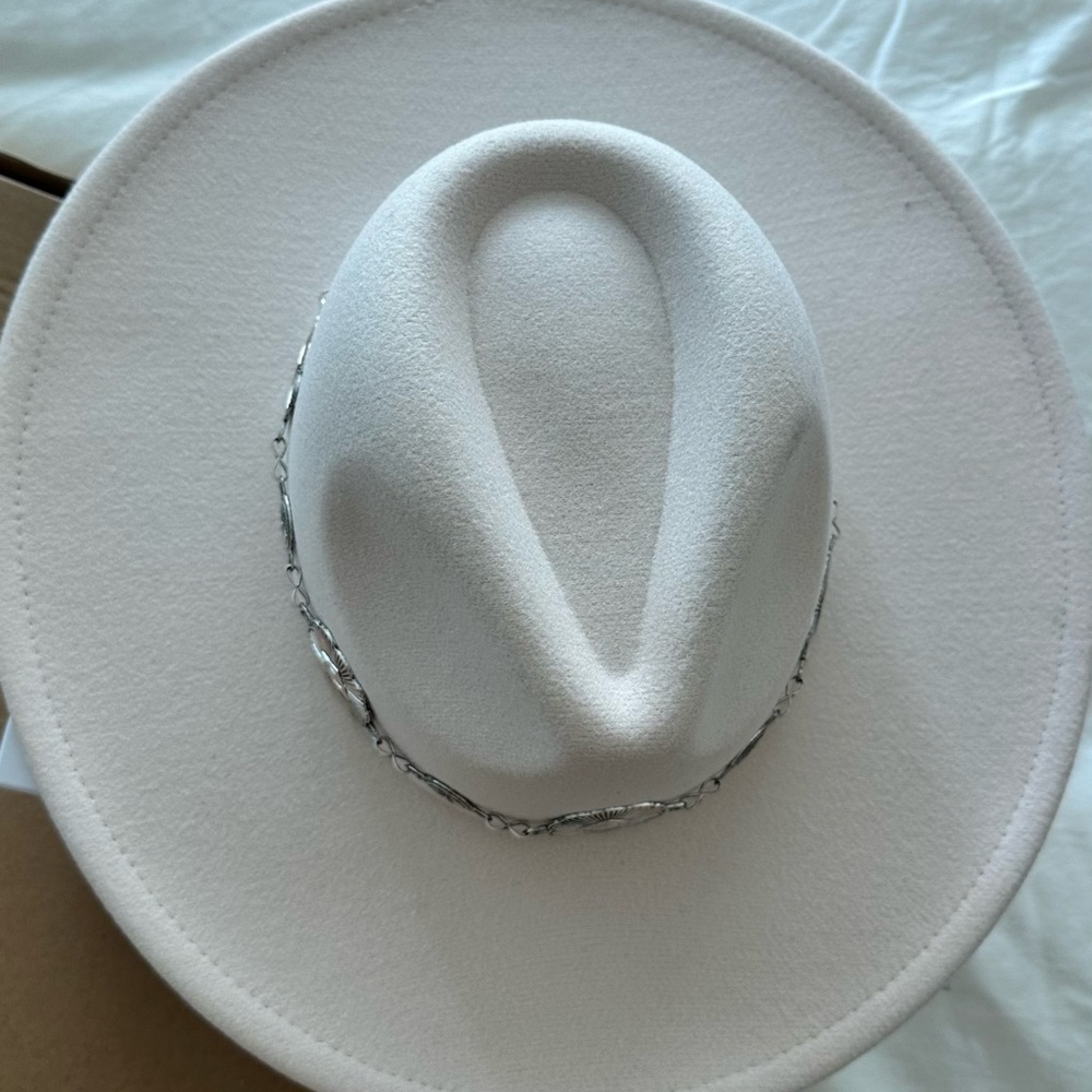 Hat - Picture 3 of 3